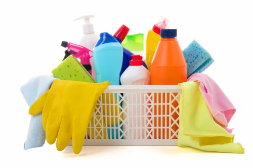 Fresh move-in cleaning service in a W9 apartment before furniture arrives