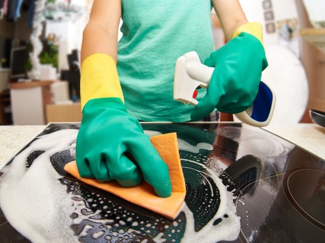 Local cleaners preparing a detailed deep clean in a W9 property